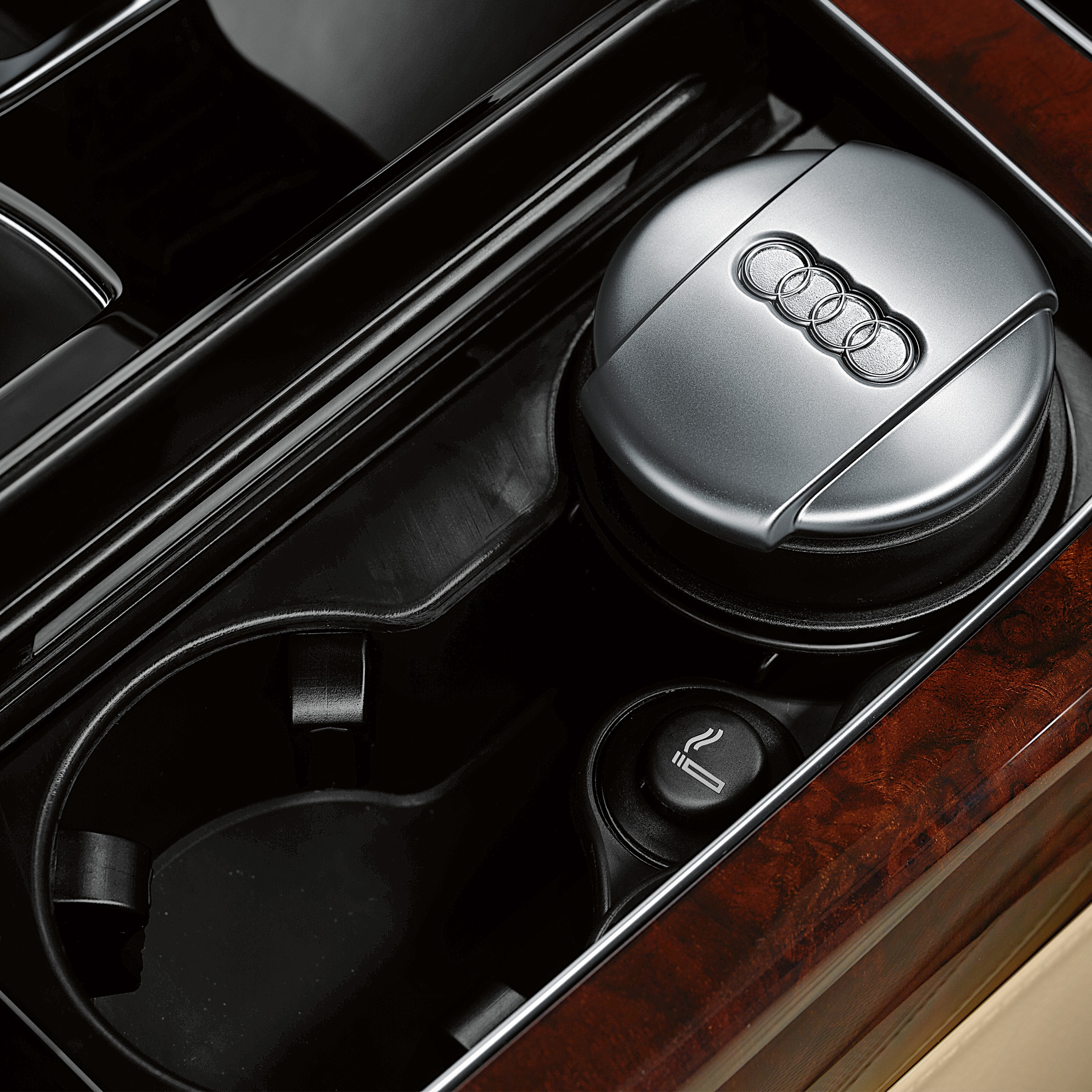 Schalttafel Aschenbecher Flex Carbon Abdeckung Geeignet Für Audi A6 S6 RS6  A7 S7 RS7 online kaufen bei FFZ Parts oder Carstyler Der Kofferraumschutz  für Dein Auto